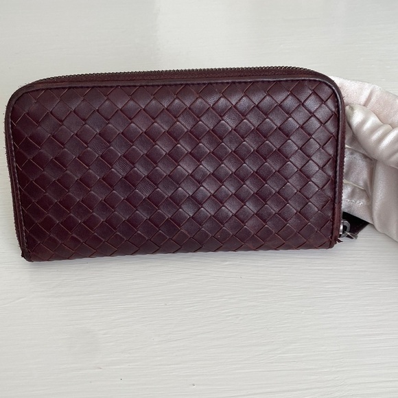 BOTTEGA Veneta PURPLE Intrecciato Calf Leather Zip Around Wallet with Gift Box - Picture 7 of 17
